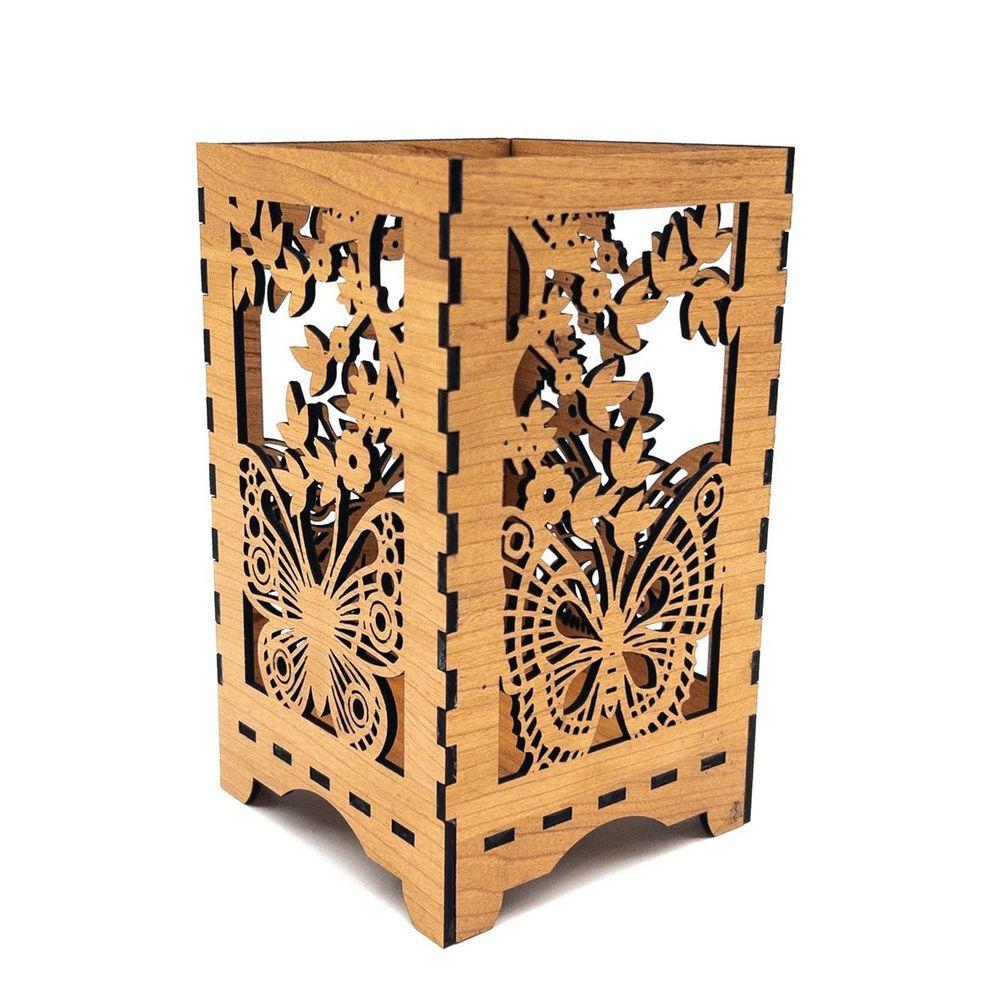 large_Laterne Schmetterlinge2.jpg