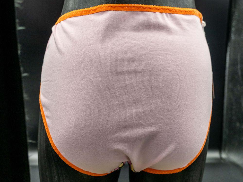 large_Lyser??de Bulldogge Medium 2.jpg