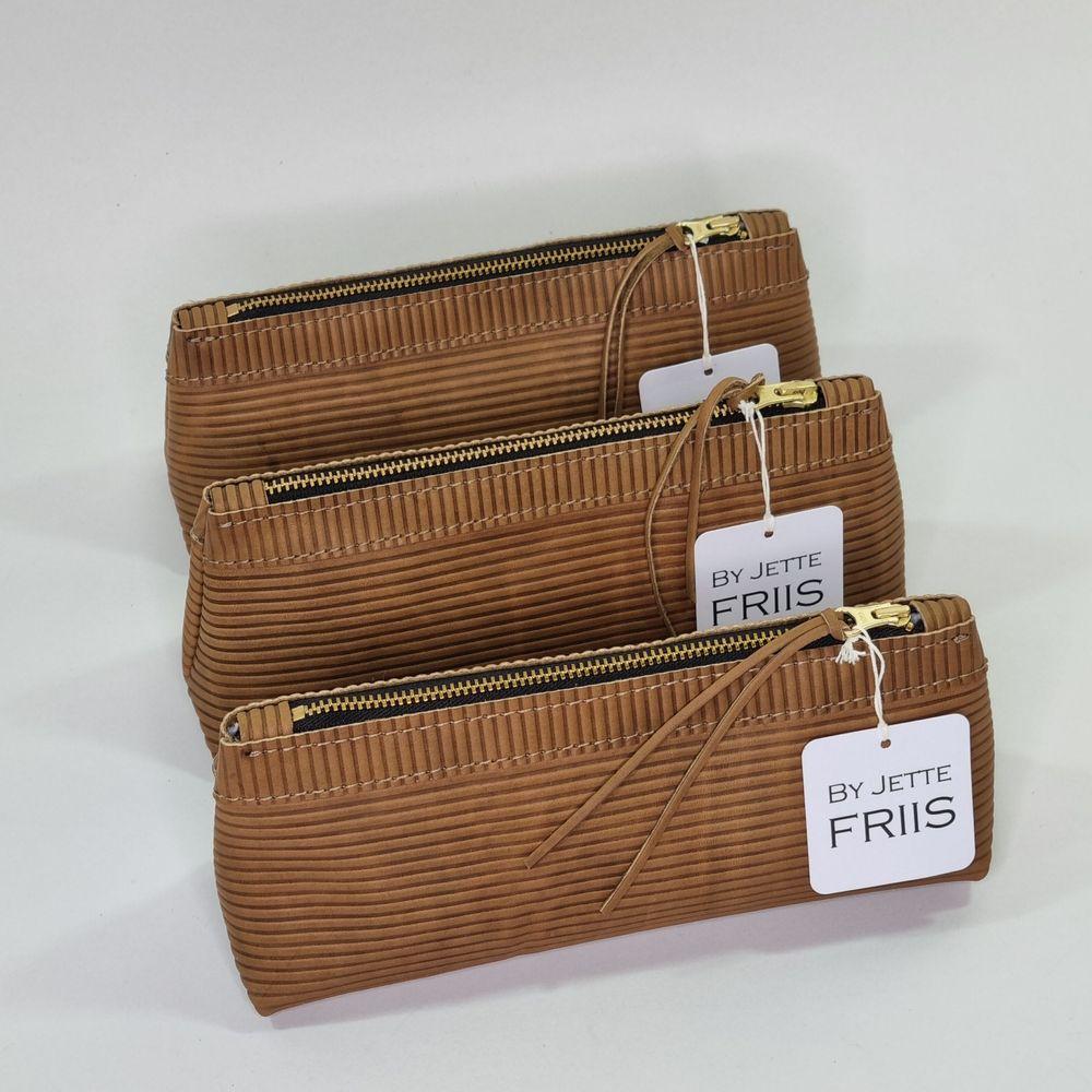 large_Nora etui2.jpg