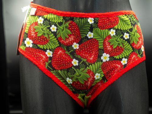Thumbnail for Strawberryfields M1.jpg